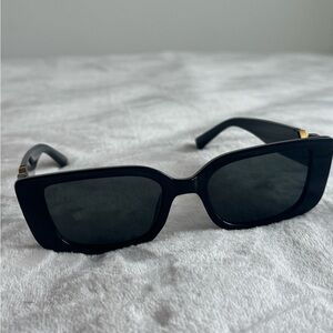 Black Rectangular Sunglasses